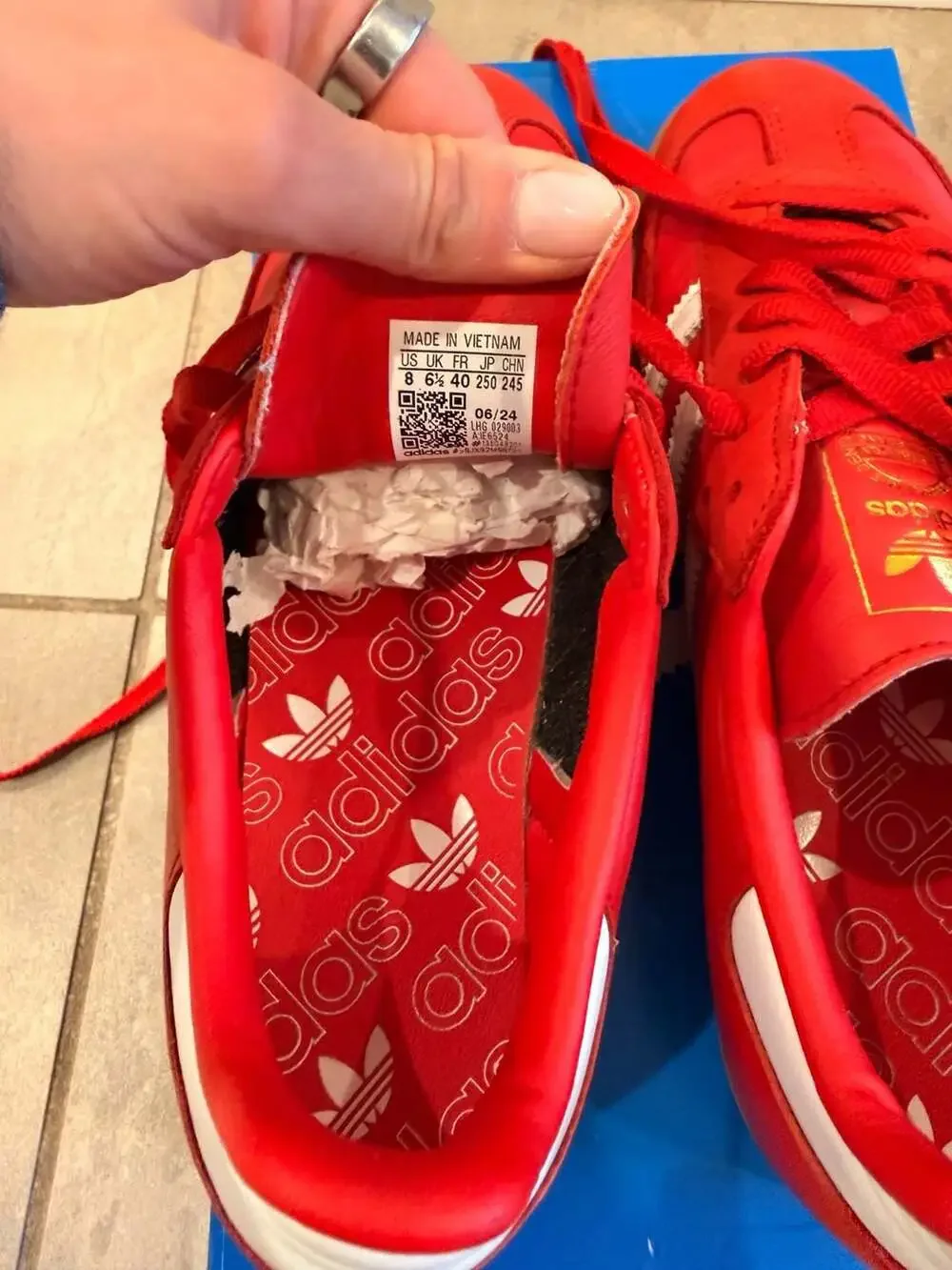 adidas Samba OG W Better Scarlet / Footwear White / Gold Metallic Sneaker (IE652 - Picture 4 of 10